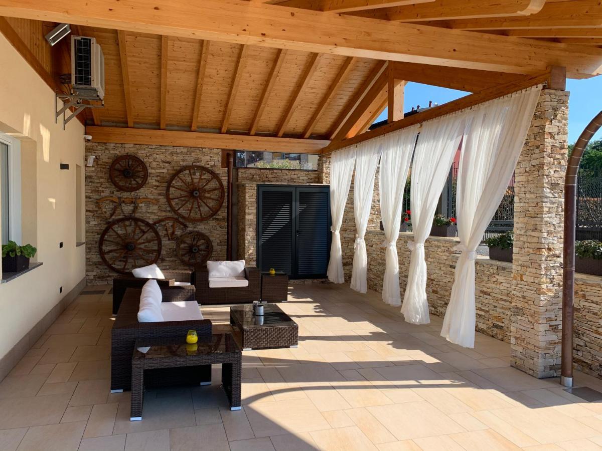 B&B Alciliegio Casnate Con Bernate Luaran gambar