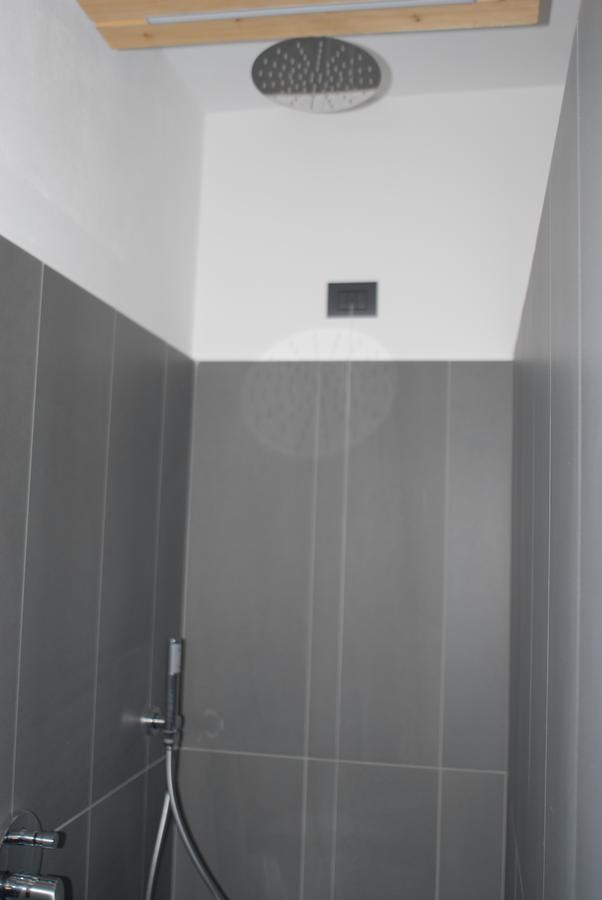 B&B Alciliegio Casnate Con Bernate Luaran gambar